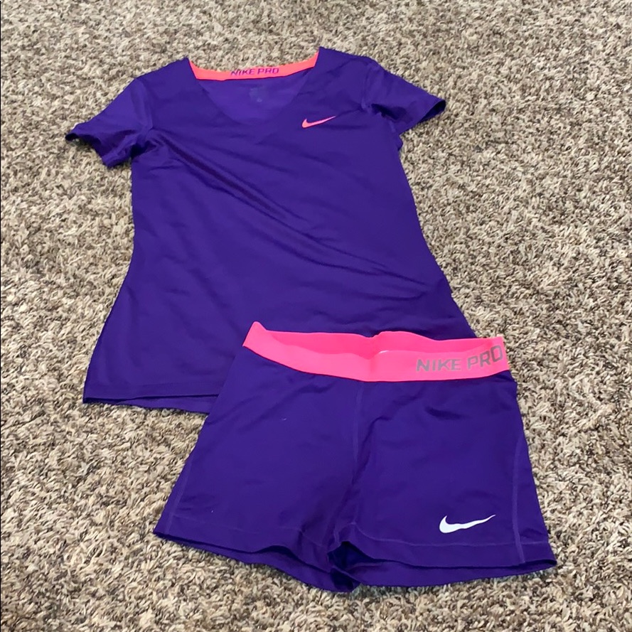 Size Medium Nike Bundle